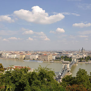 Budimpešta – grad mostova i biser Dunava