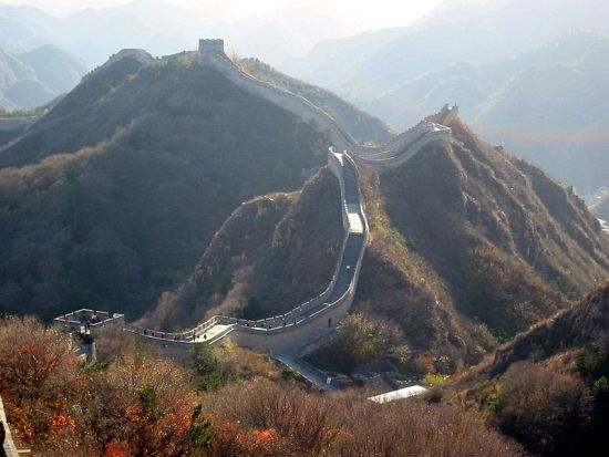 Kineski zid, građevina vidljiva i s mjeseca