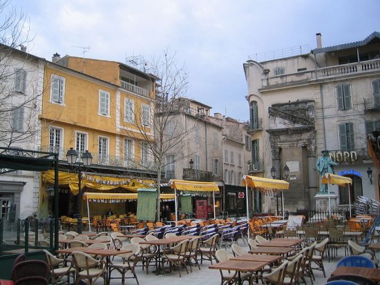 Arles, glavna luka na Rhoni